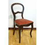 Stuhl, Louis Philippe, um 1860, Eiche, dunkel lackiert, geschweifte Beine und halbrunde, gewölbte