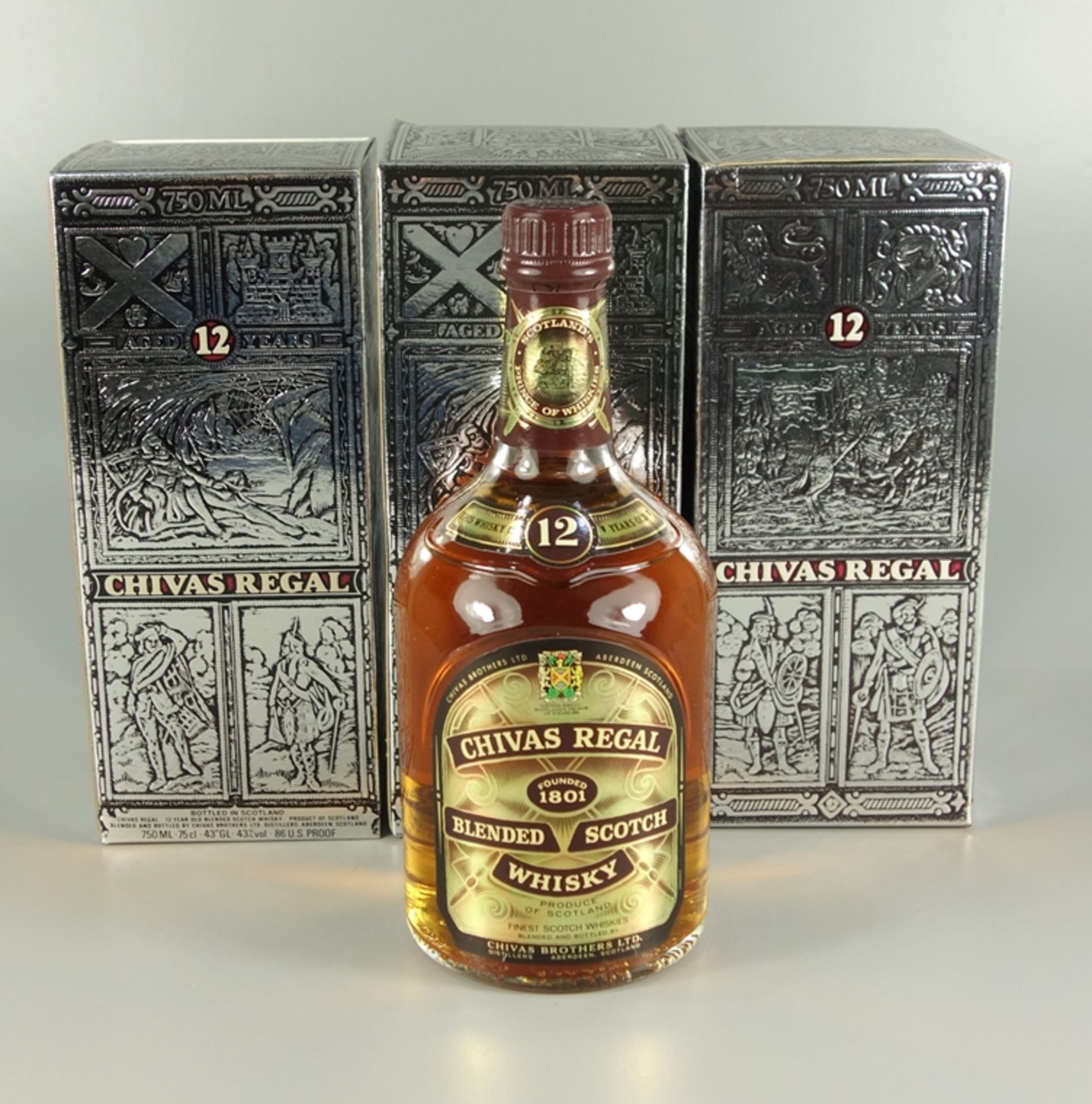 3 Flaschen Chivas Regal, 12 Years, mit OVP, 43%, jeweils 75cl 3 bottles Chivas Regal, 12 Years,