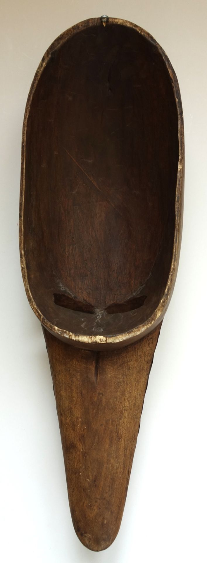 Marka Maske N`domo, Burkina Faso, Holz mit Messingblechbeschlägen, Maße: 73*21cm Marka mask N`domo, - Bild 3 aus 3