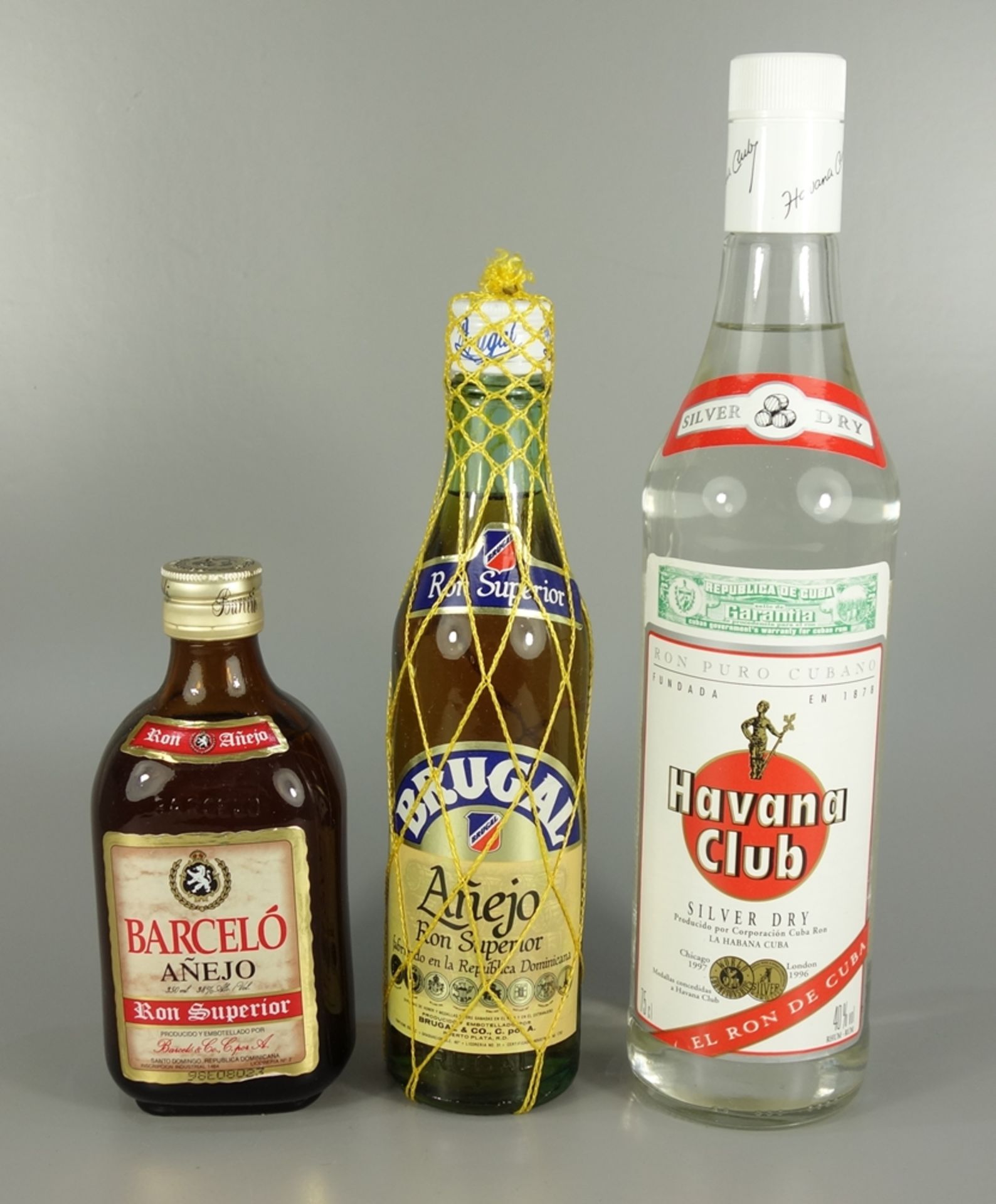 3 Flaschen Rum: 2* Havanna Club / Silver dry, 40%, 75cl; Brugal und Barceló 3 bottles of rum: 2*