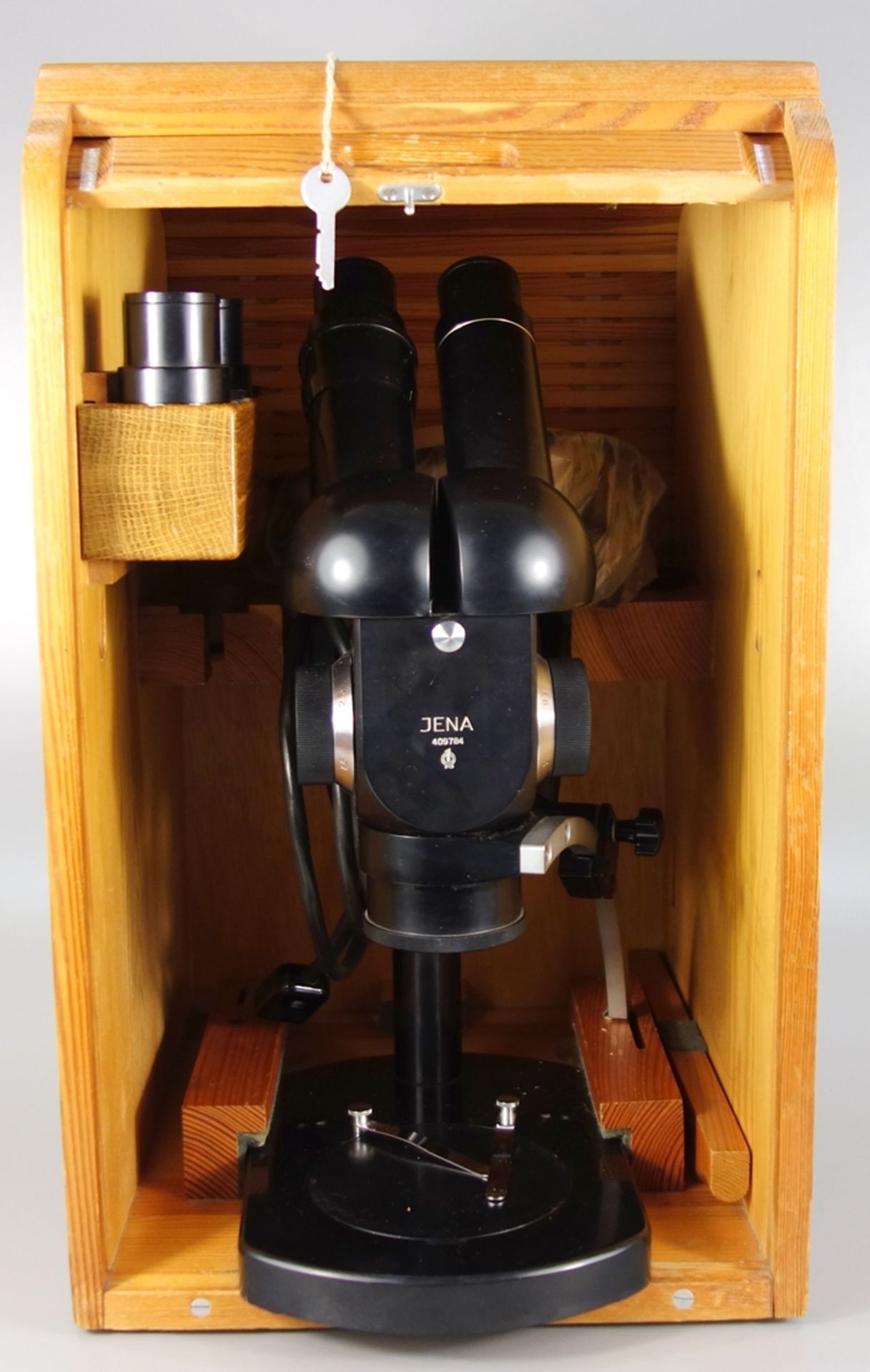 Mikroskop, Carl Zeiss, 409784 und diverses Zubehör, im Original-Holzkasten, 2* "Dr.Baths - Bild 2 aus 8