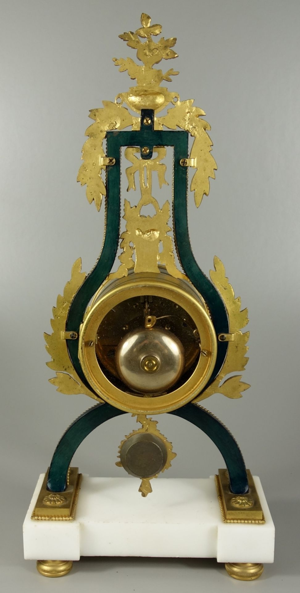 Lyra- Pendule mit floraler Bekrönung im Stil Louis-XVI, J. Camelin à Paris, 2.Hälfte 19.Jh., - Bild 4 aus 7