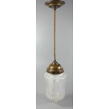 Flurlampe, Jugendstil, um 1910, irisierendes Glas mit aufgelegtem Mattglasdekor, 2 kleine Chips,