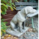 Jagdhund, Steinguss, geschätzt 80 kg, Steinmetzarbeit, H*B*T ca.65*43,5*80cm, Stand B*T 43,5*44cm,