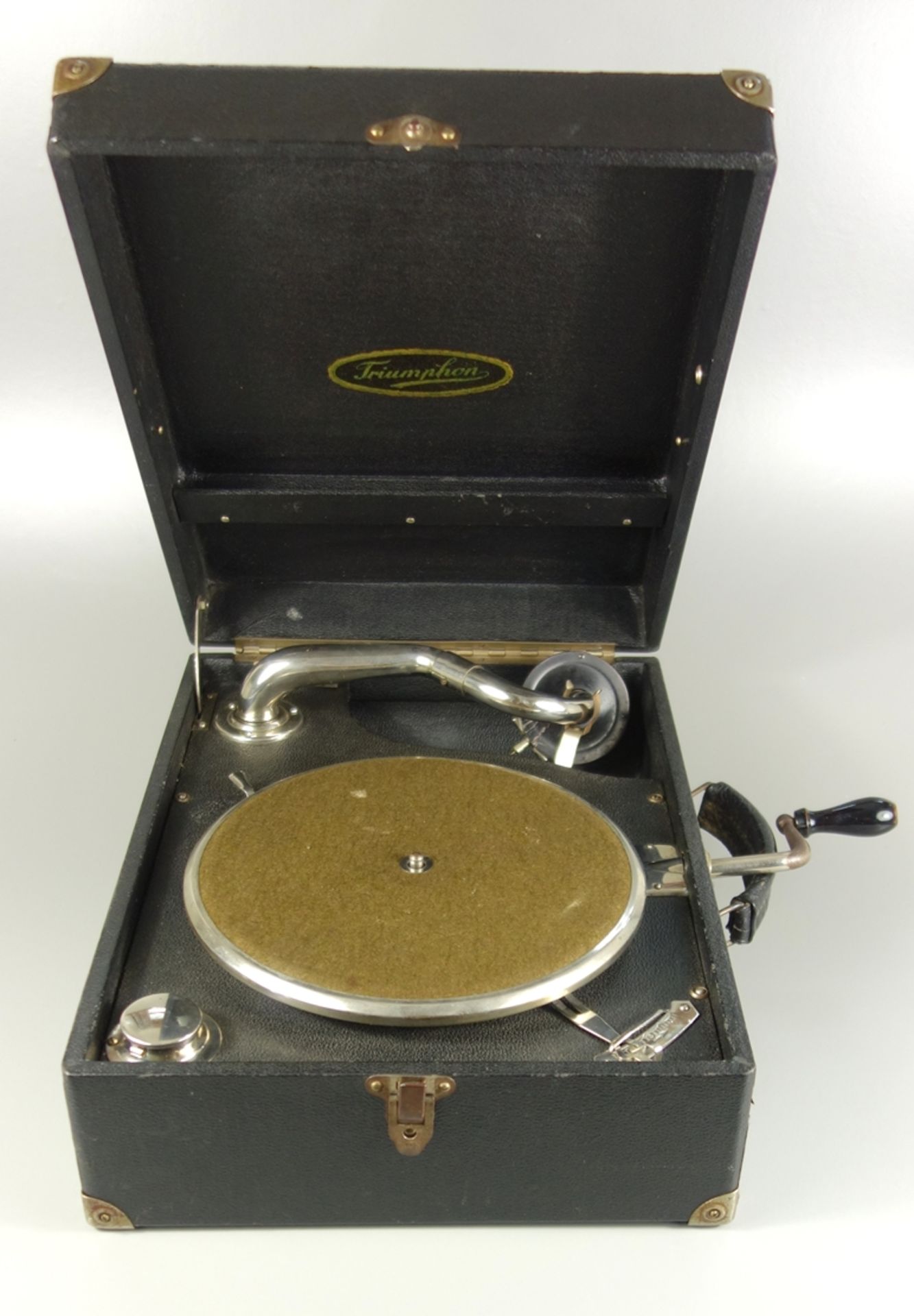 Koffer-Grammophon und 6 Schellackplatten, um 1940, Triumphon GmbH, Berlin, Handkurbelantrieb, H*B*T