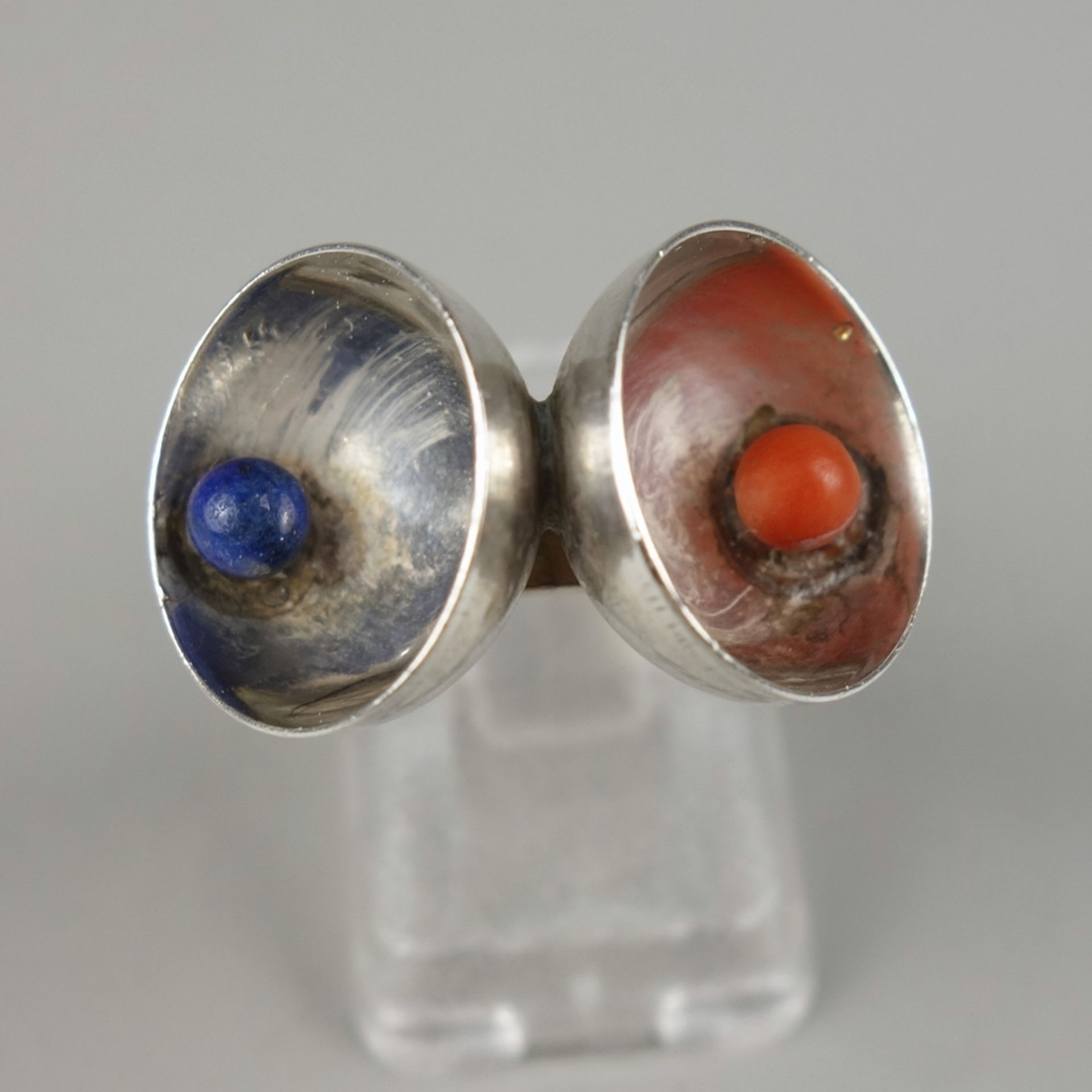 Ring mit Koralle und Lapislazuli, Georg Kramer, 835er Silber, 1.Hälfte 20.Jh., - Bild 2 aus 3