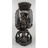 Vishnu auf Garuda, Bali, Indonesien, Hartholz, aufwendig geschnitzt, H.36cm, ei