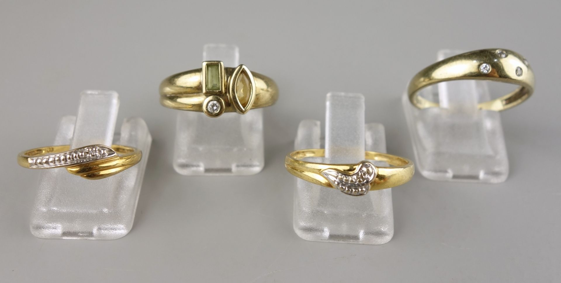 4 Ringe mit kleinen Steinen besetzt, 333er Gold, Gew.6,78g, U.52, 57, 58 und 60 - Bild 2 aus 2