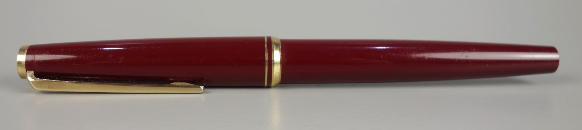 Kolbenfüller, Mont Blanc, Classic 210, bordeaux, 585er Goldfeder, L.13,5cm, Geb