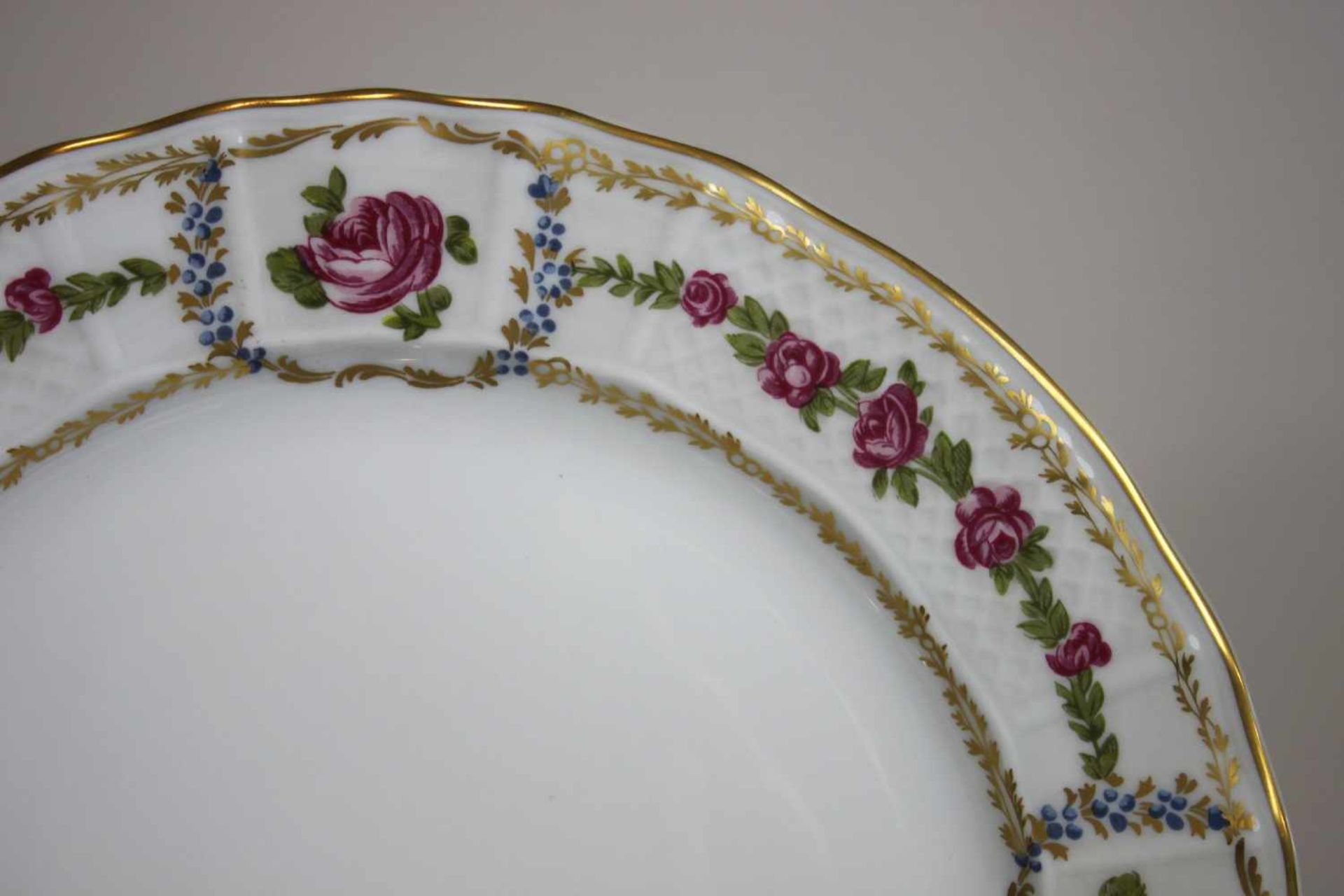 Speiseservice für 6 Personen, L. Bernardaud und Co, Limoges, Frankreich, Model Roses De Limoges, - Bild 3 aus 3