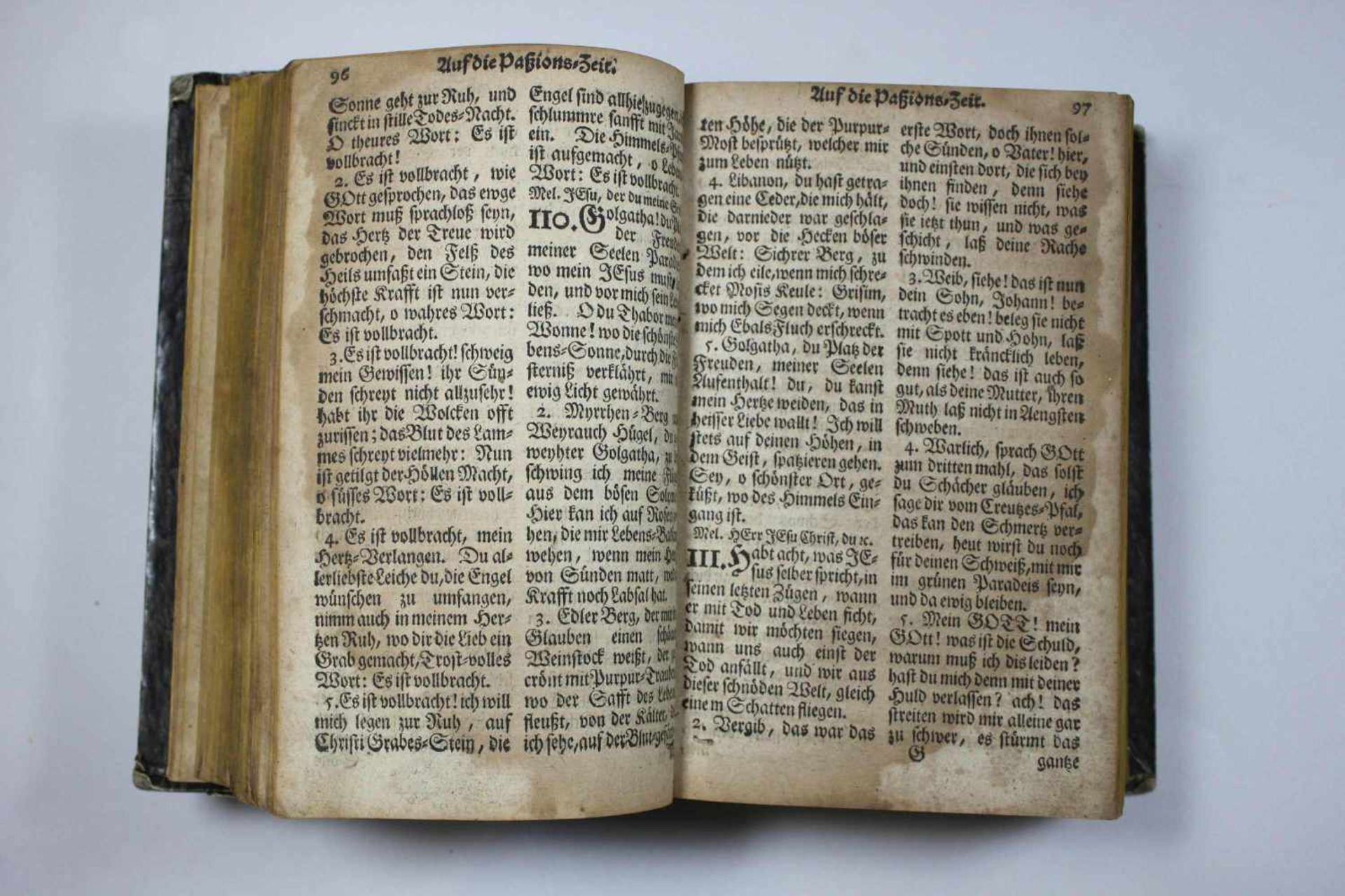 Register. Gebet- und Gesangbuch, Neustadt an der Orla, 1743, Seiten: 1108, Maße: 11 x 17 x 6,5 - Bild 2 aus 2