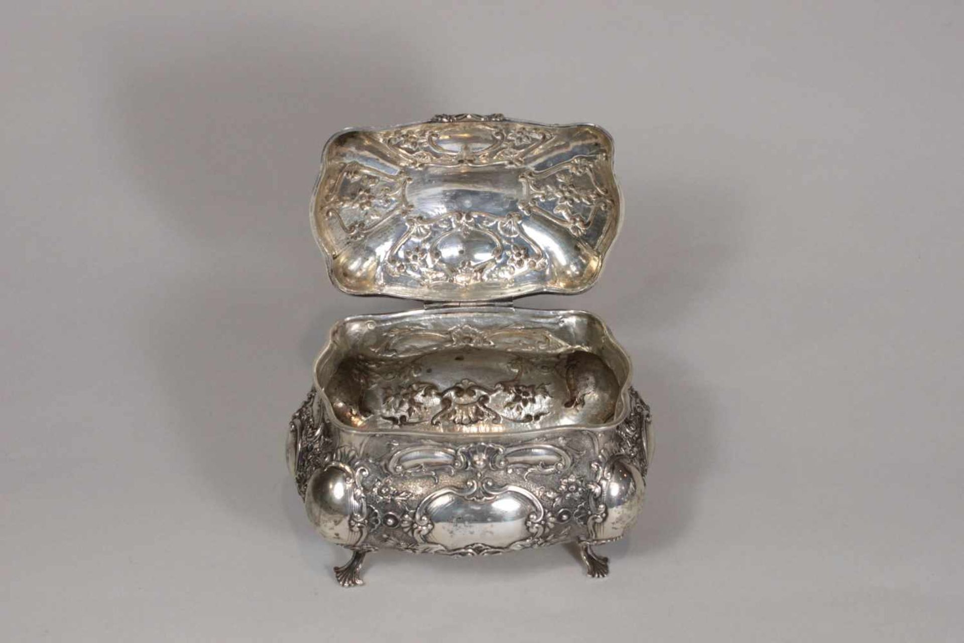Schmuckschatulle, 800er Silber, punziert Halbmond und Krone, deutsch, floraler Dekor, Maße: 16 x - Bild 2 aus 3
