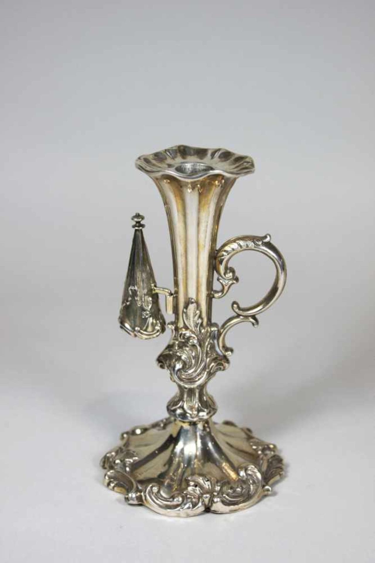 Kerzenleuchter mit Löscher, Silber, gepunzt, Henry Wilkinson & Co, Sheffield, wohl Mitte 19. Jh.,
