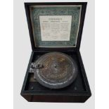 Symphonion mit 25 Platten, Symphonion-Musikwerken Leipzig-Gohlis, um 1900, Stimmkamm mit 41