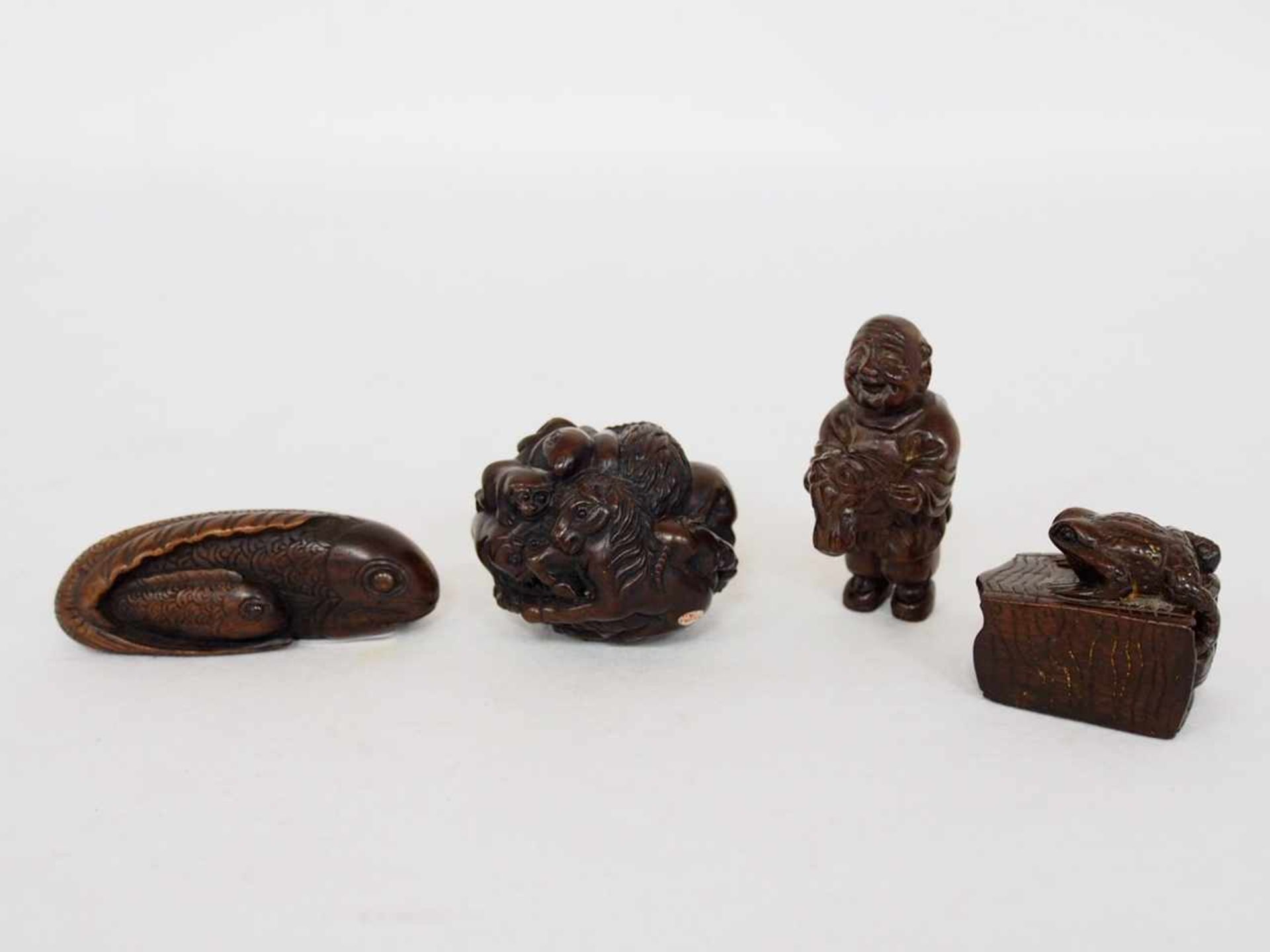 Vier Netsuke