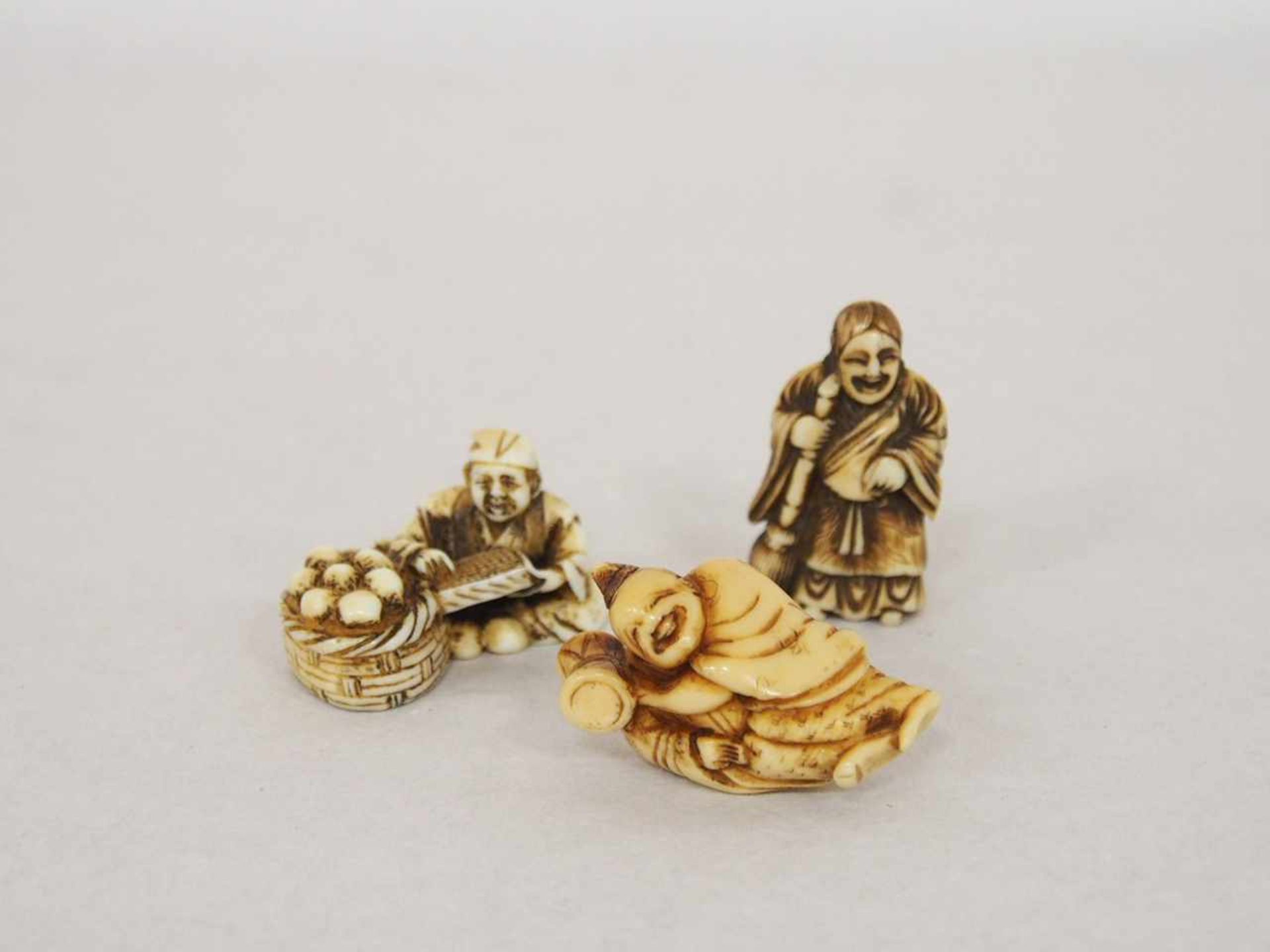 Drei Netsuke