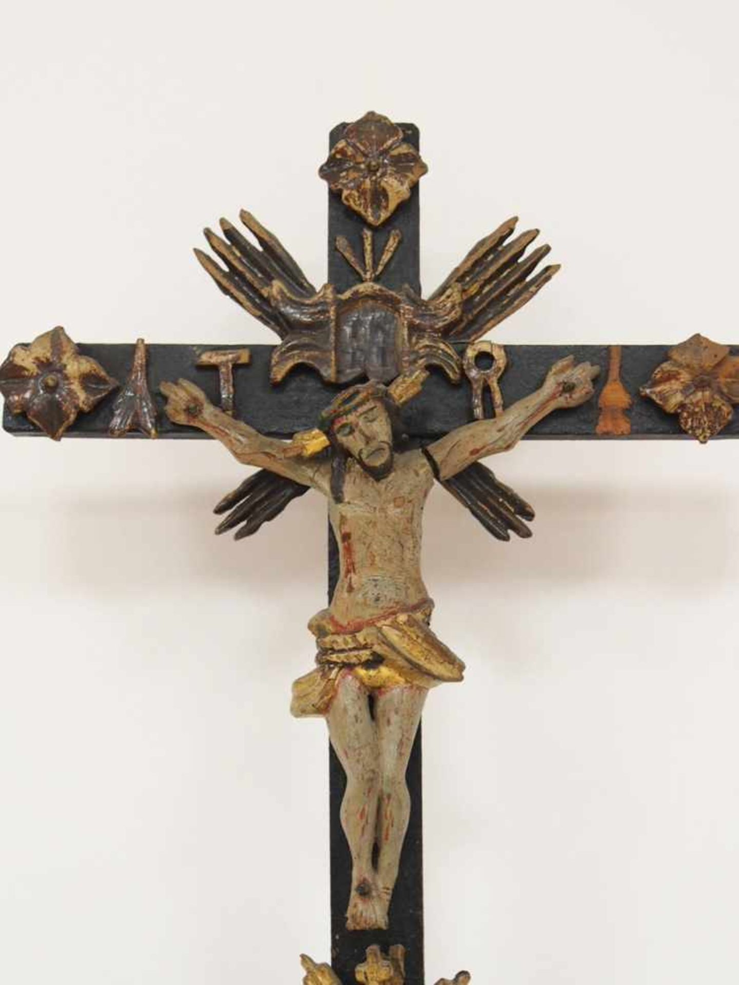 Standkreuz mit "Mater dolorosa" und "Arma Christi" - Bild 2 aus 3