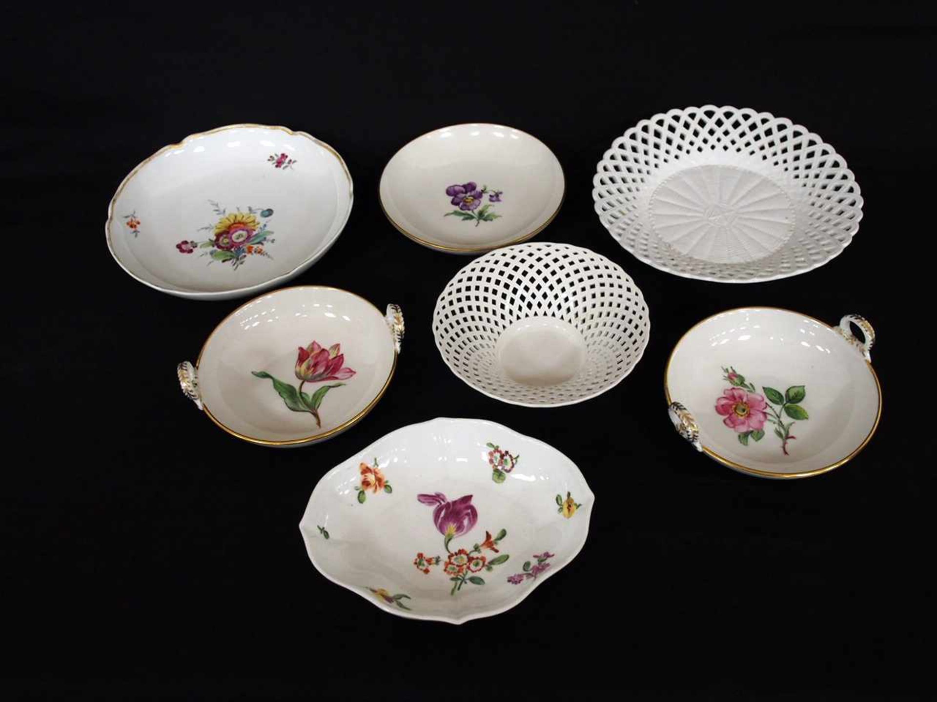 Sieben Teile Porzellan 18.-20. Jahrhundert