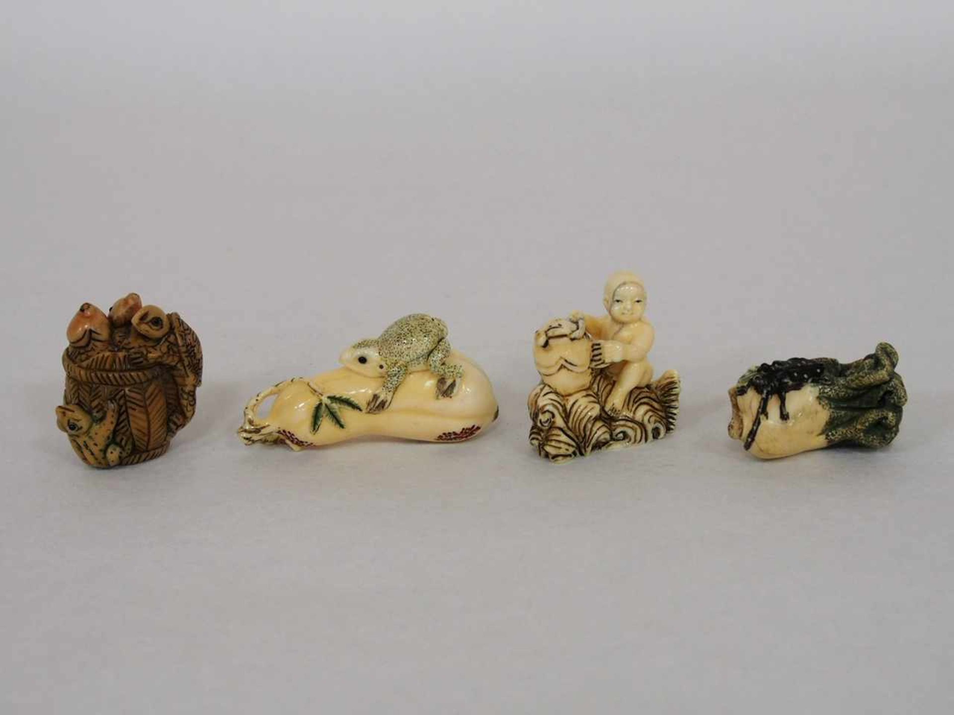 Vier Netsuke