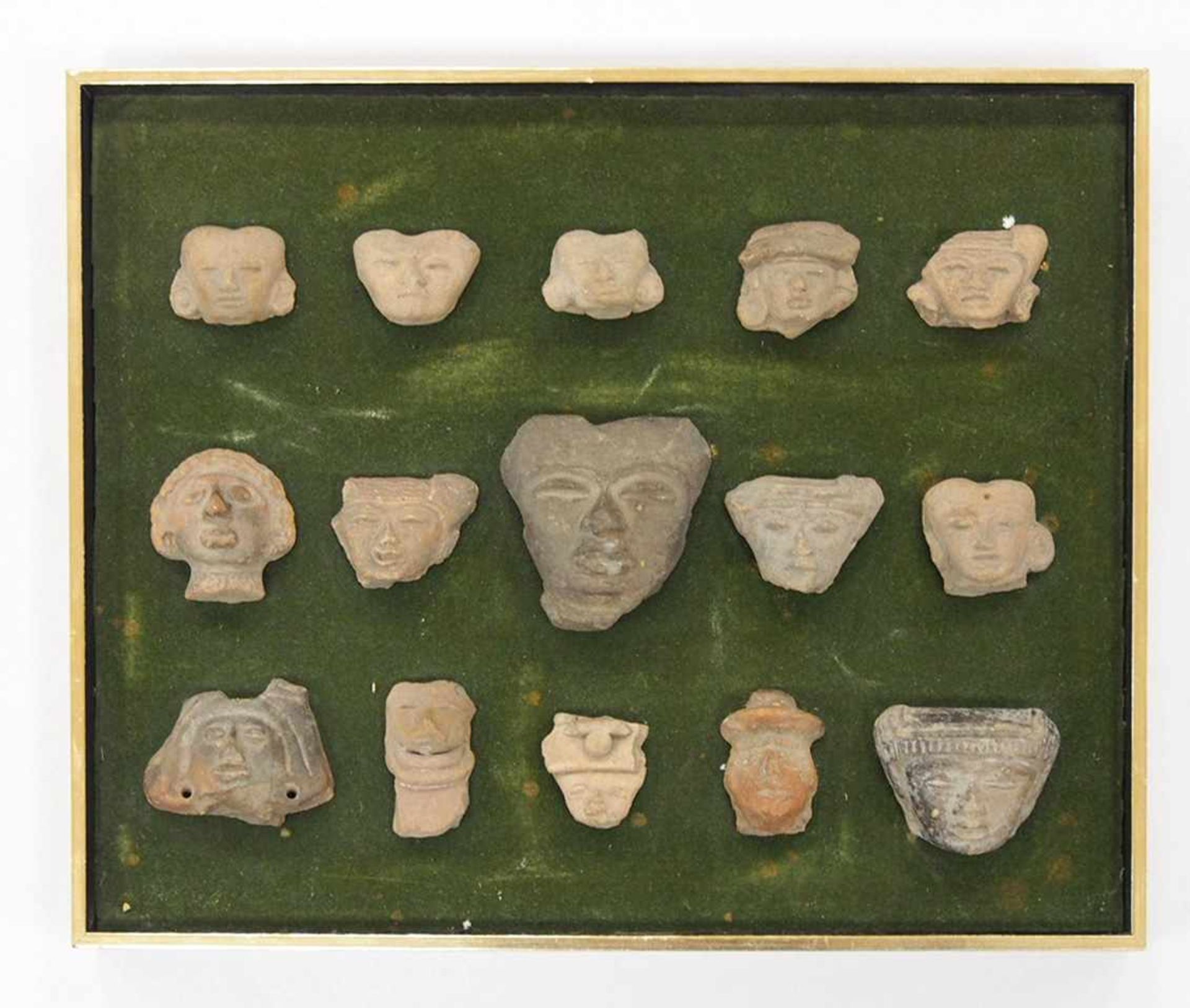 Sammlung von Tonfigur-FragmentenTeotihuacan, Mexiko 1.-7. Jahrhundert, Höhe bis zu 7 cm - Bild 2 aus 2