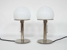 Paar TischlampenGlasstand, Milchglas-Kuppelschirm, Entwurf Wagenfeld, Ausführung Tecno-Lumen,