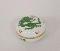 DeckeldosePorzellan, Meissen, Dekor "Grüner Drache", Höhe 4,5 cm