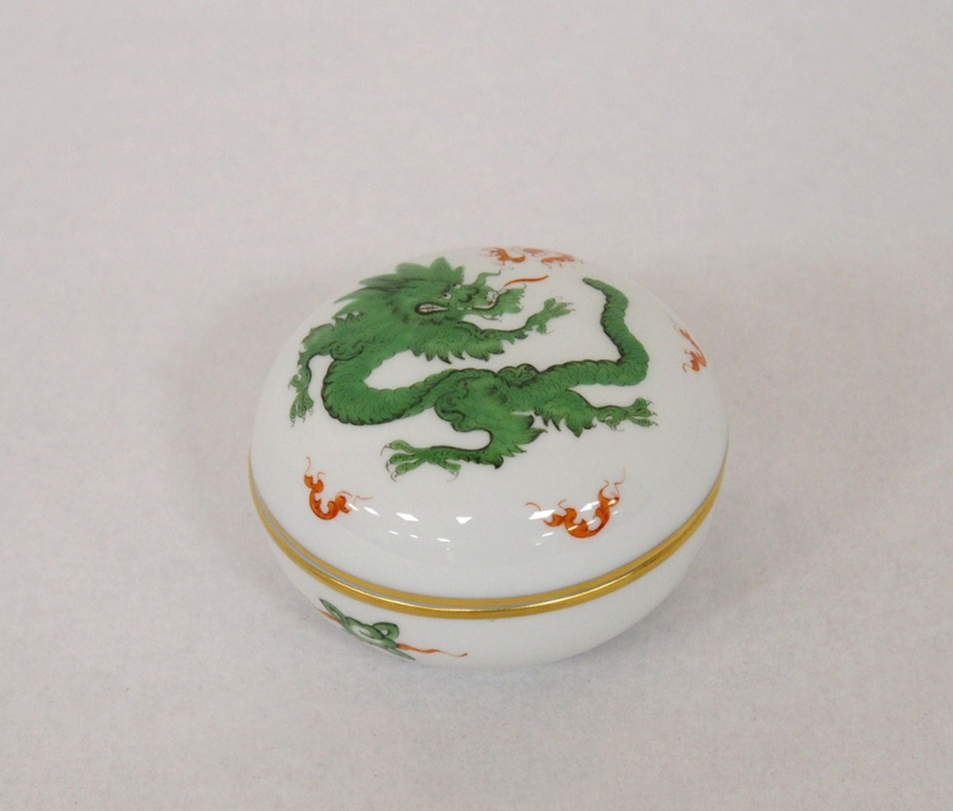 DeckeldosePorzellan, Meissen, Dekor "Grüner Drache", Höhe 4,5 cm