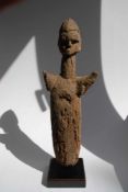 AhnenfigurLobi, Elfenbeinküste, 1. Hälfte 20. Jh., Holz, vollrund geschnitzt, Höhe 45,5 cm (