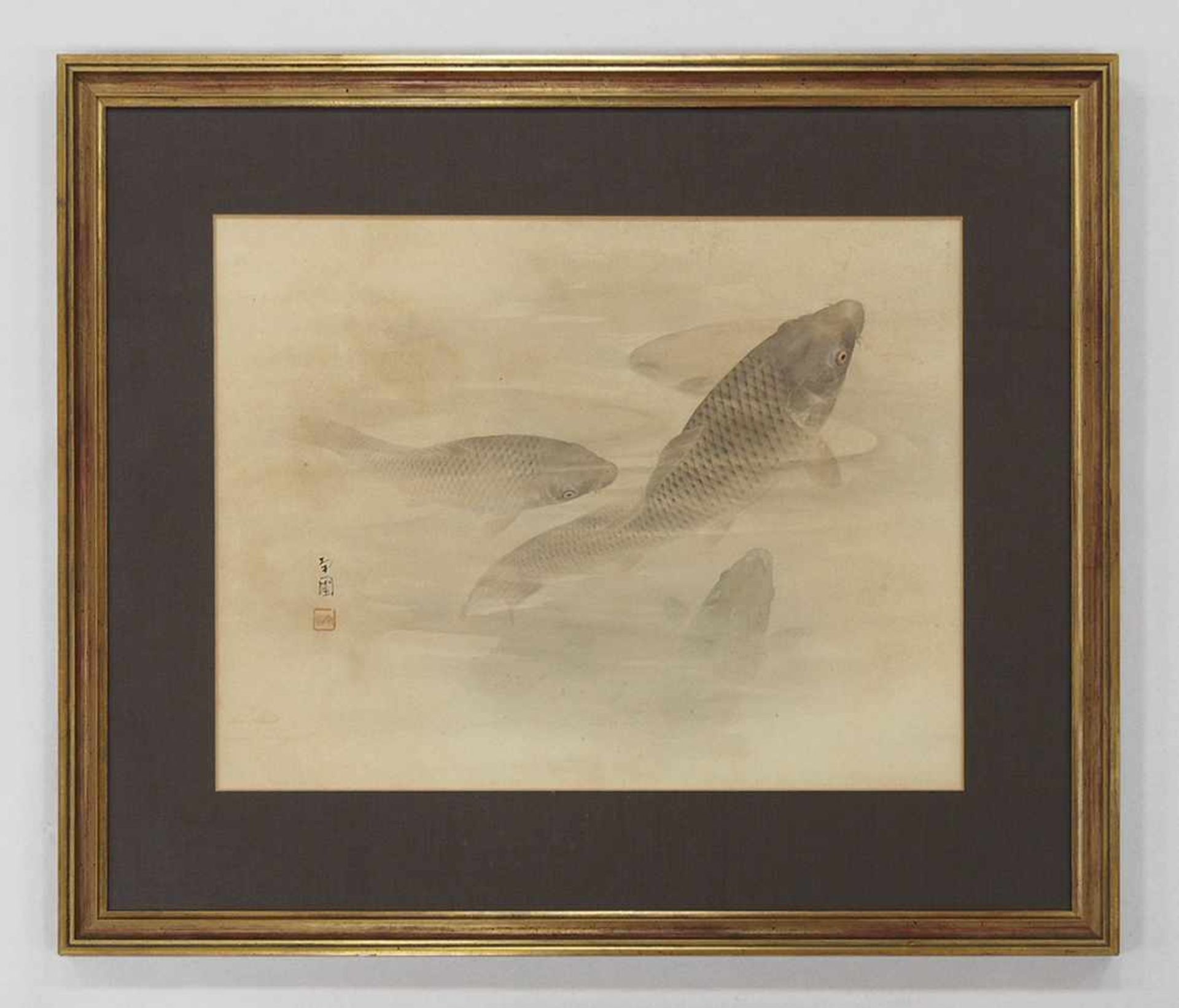 JAPANISCHER MEISTERum 1900Koi-FischeAquarell auf Papier, signiert, rote Stempelmarke, 38 x 50 cm, - Bild 2 aus 3