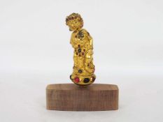 StabaufsatzBronze, vergoldet, Schmucksteine, Thailand 19. / 20. Jahrhundert, Höhe 13 cm (ohne