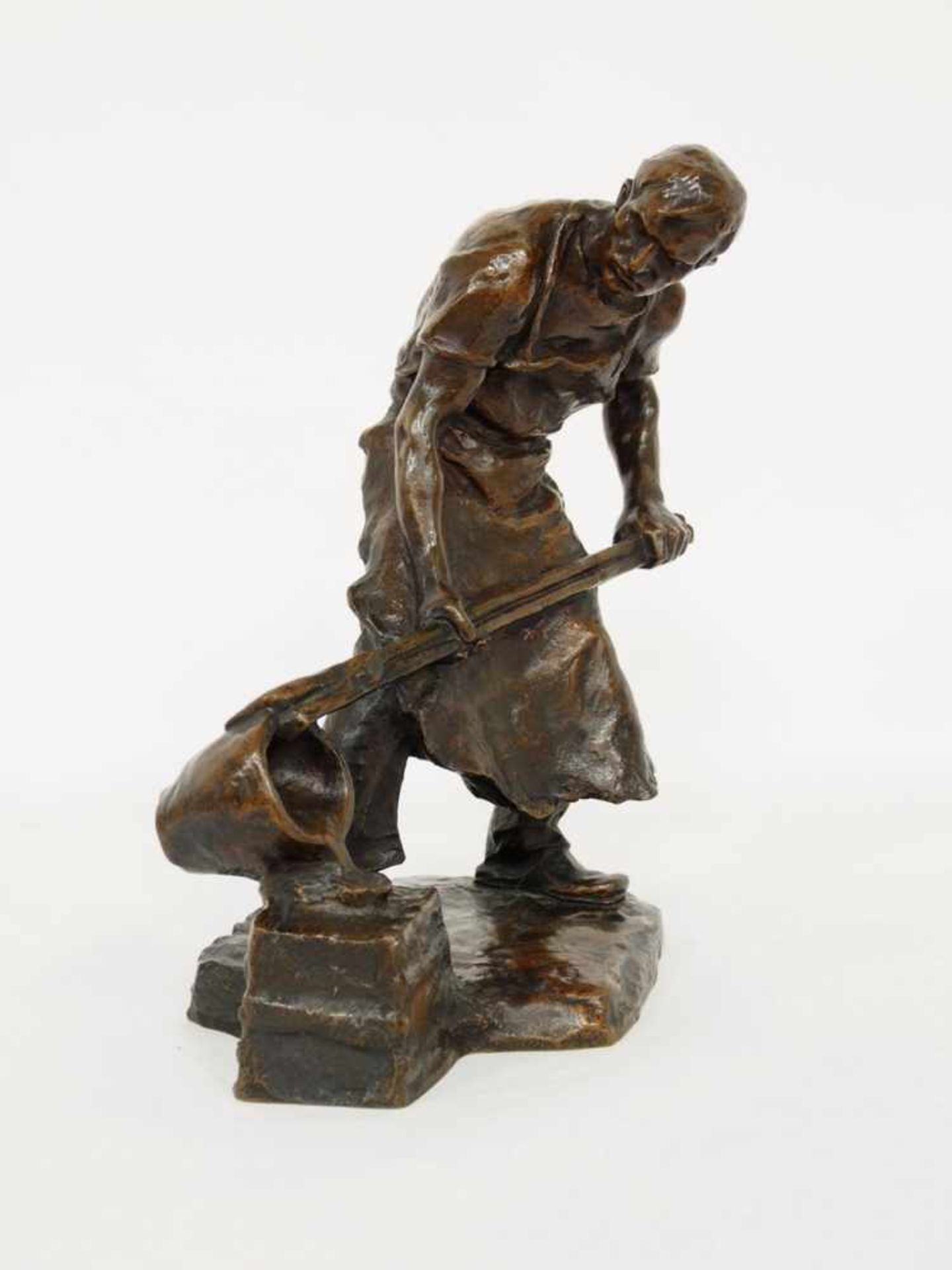 MÜLLER, Hans1873-1937MetallgießerBronze, signiert auf der Plinthe, Höhe 31 cm