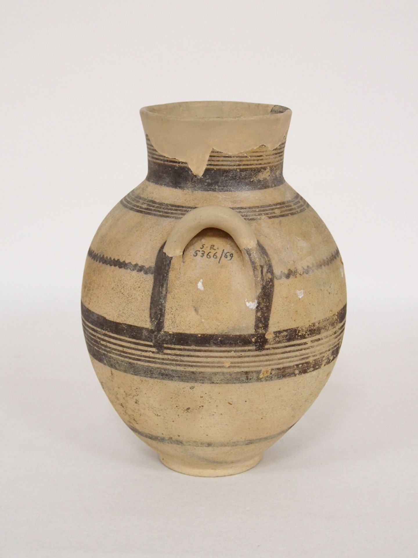 Amphora - Bild 2 aus 2