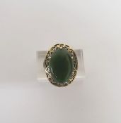 Ring mit Cabochon