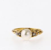 Ring mit Perle