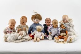 Konv. von neun diversen Puppen