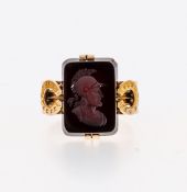 Ring mit Intaglio