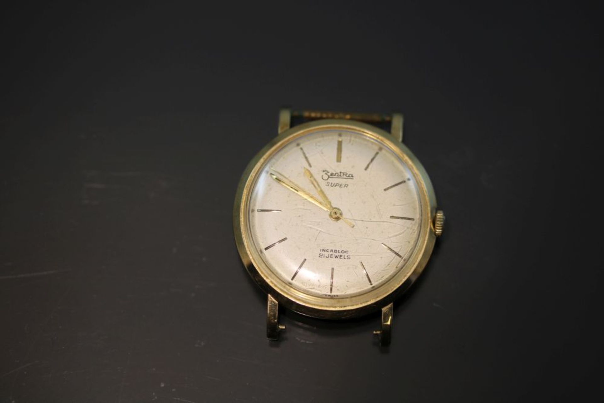 Zentra-Uhr 585 Gold