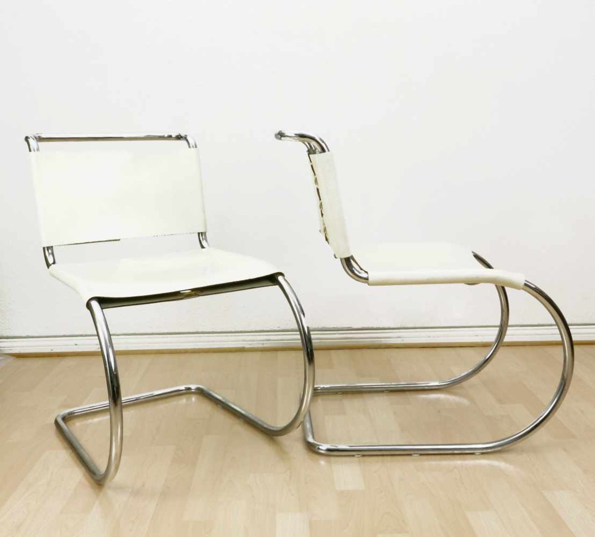 Stühle, Freischwinger, Knoll international, um 1970, ein Paar<