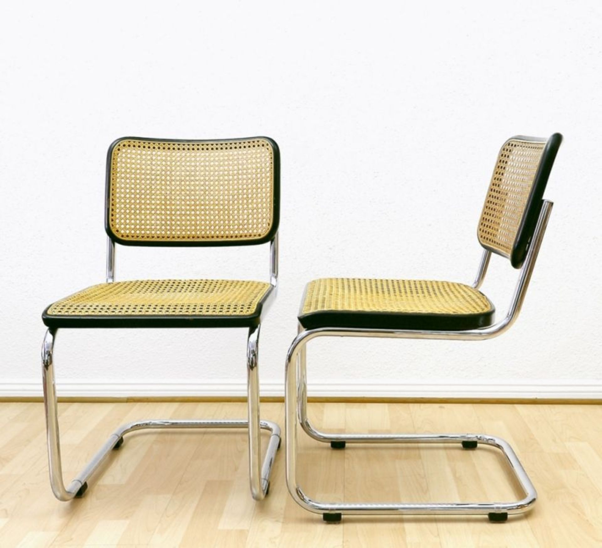 Freischwinger, Stahlrohr, verchromt, Thonet, S32, ca. 1960 - 1970, ein Paar