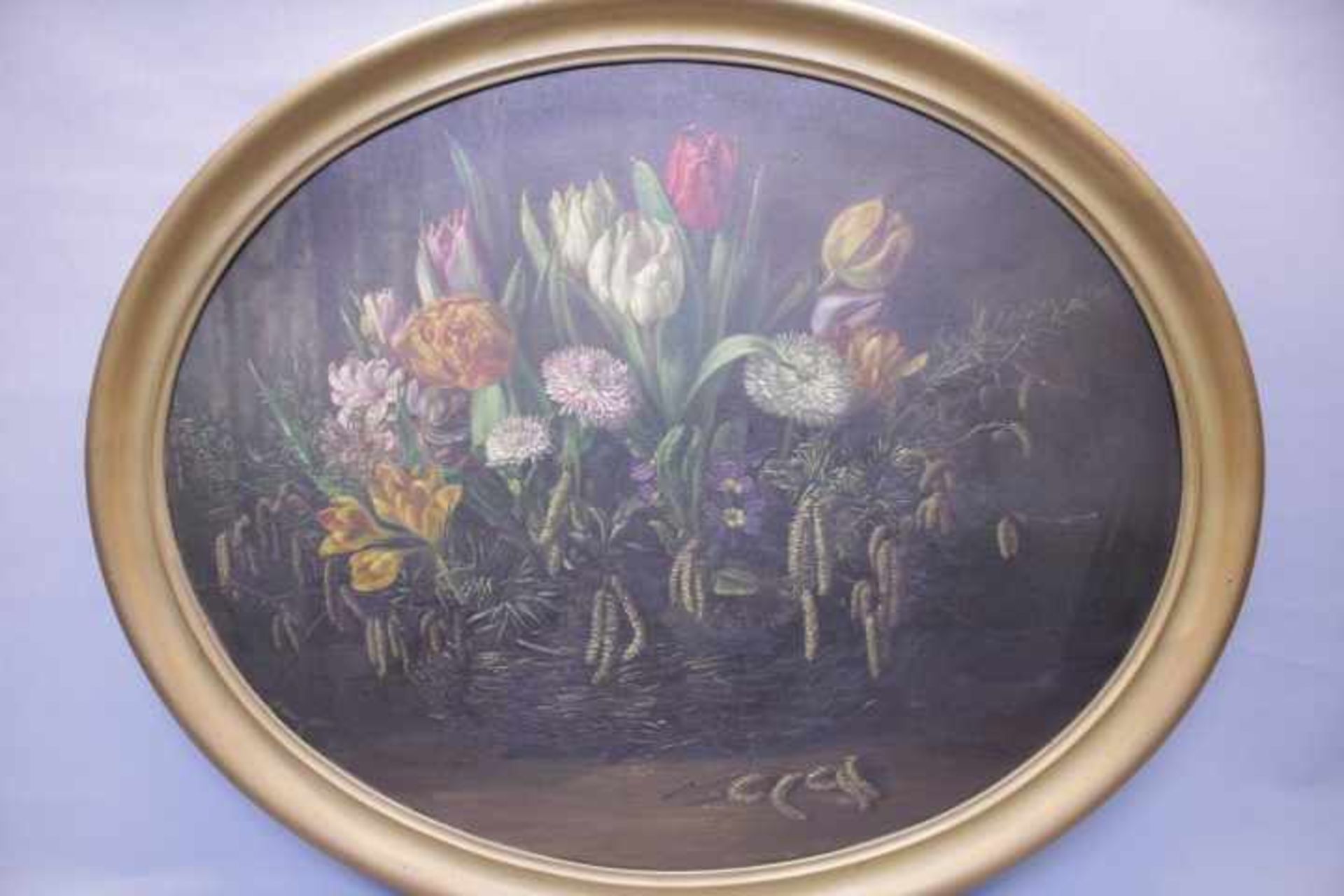 Ovales Blumenbildwohl um 1900Öl/Platter.u.Sign.H.Krum76x62cmGerahmt