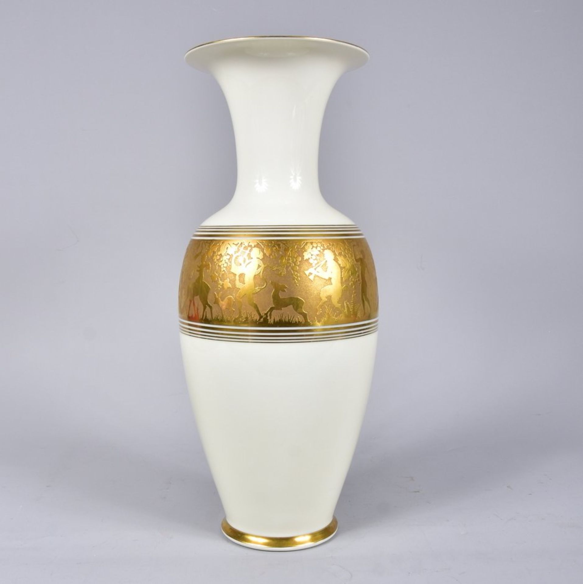 Große Vase Marke "Volkstedt" Elfenbein, echt geätzt,Nr. 3375.8, mit breitem Goldrelief-Band,