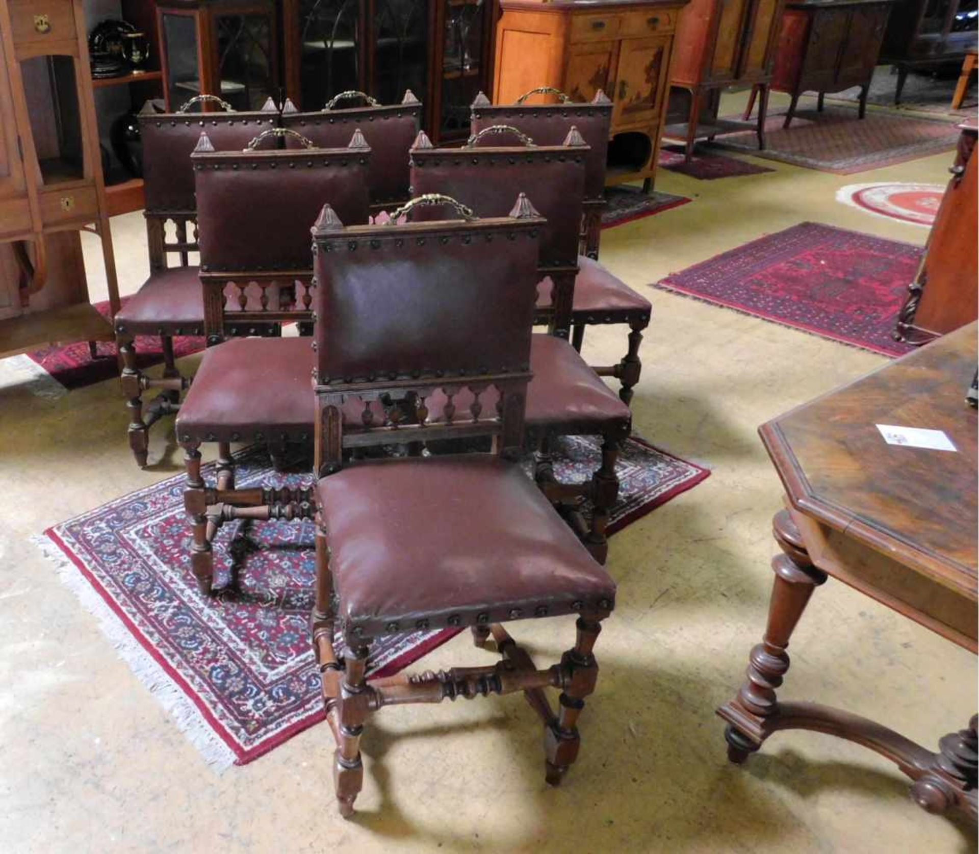 6 Stühle, Frankreich, Eichenholz und Sitzfläche mit rotem Lederbezug, Historismus, um 1890