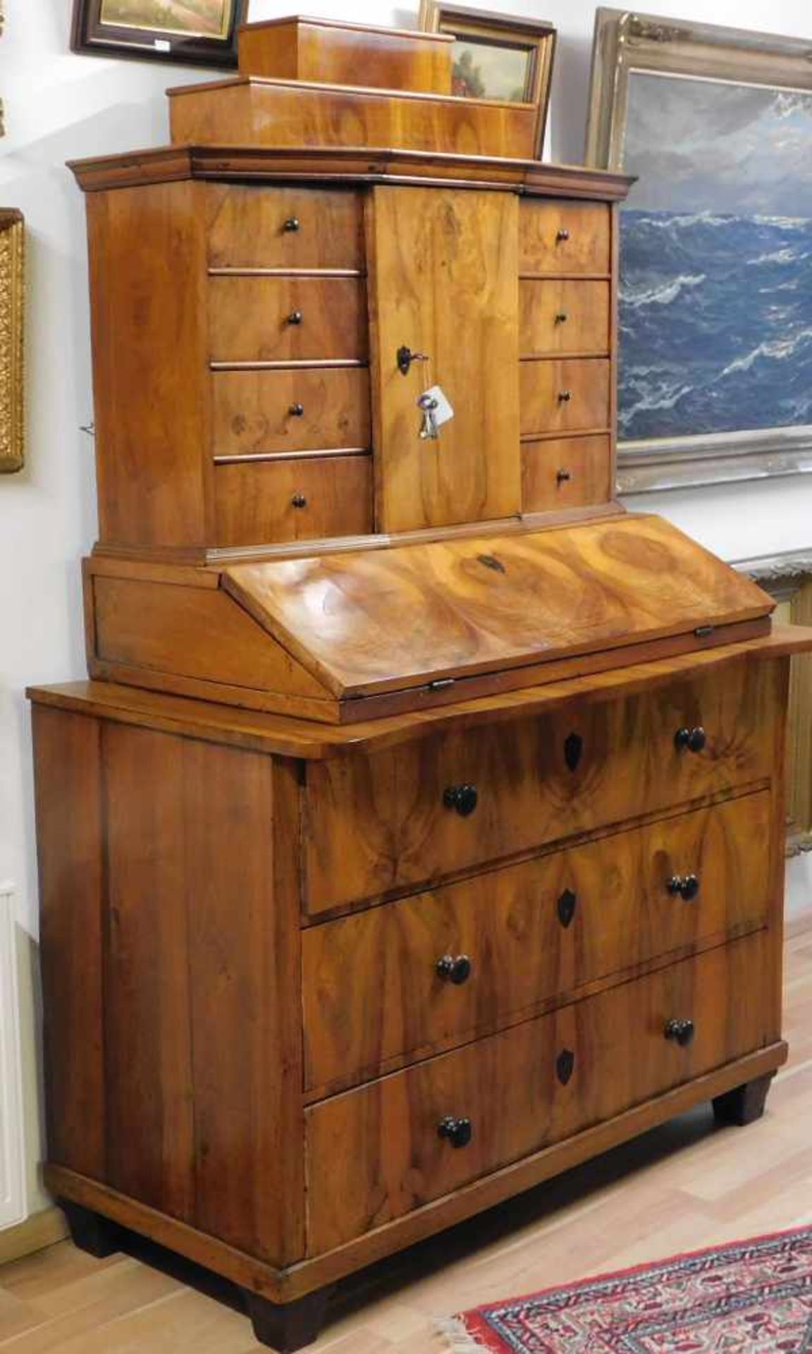 Biedermeier Aufsatzsekretär, Tabernakel um 1820, Nussbaum, - Bild 2 aus 8