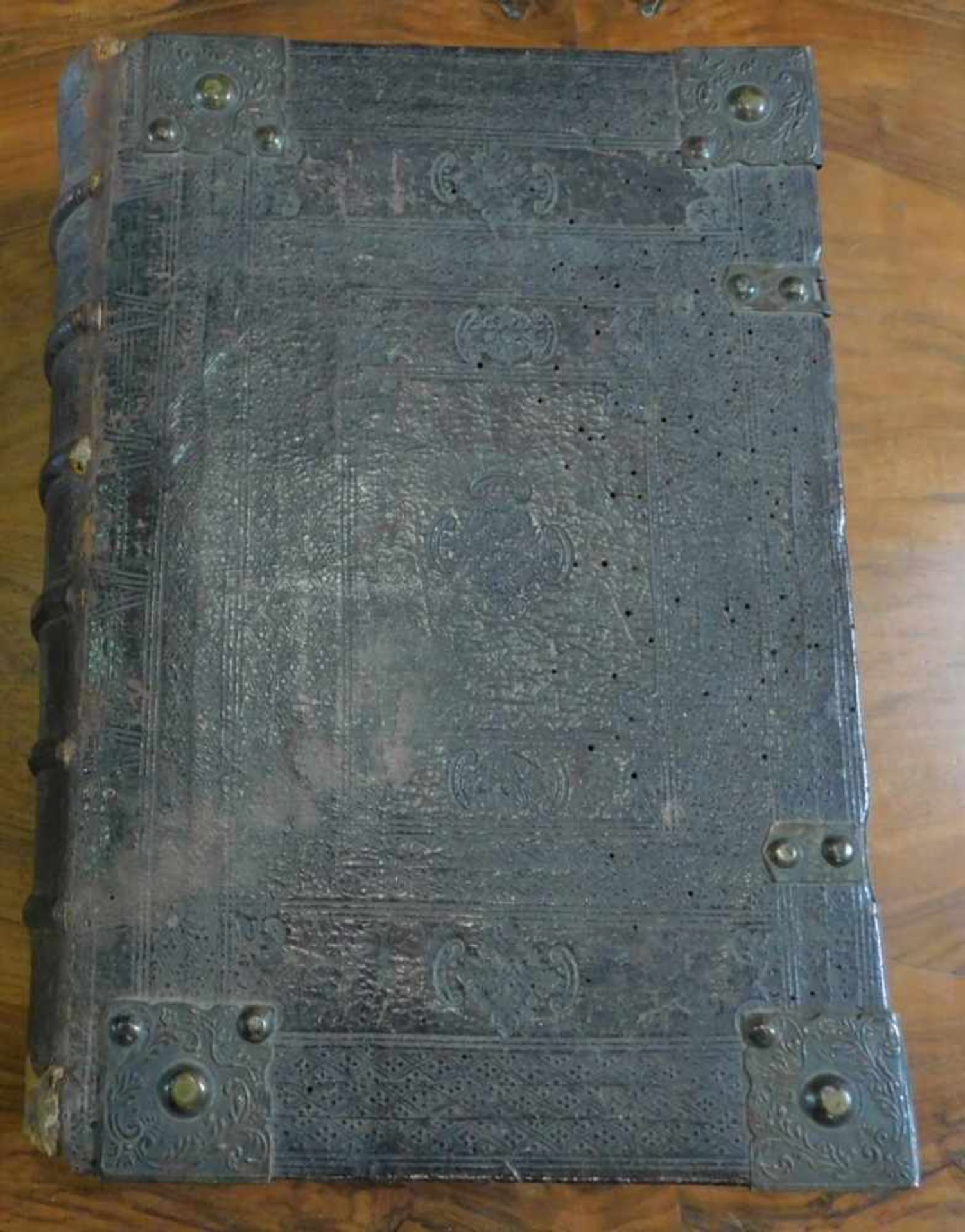 Luther Bibel von 1710, Kupferstiche, Ledereinband, Metallecken mit Ornamenten, ca. 1185 SeitenDie