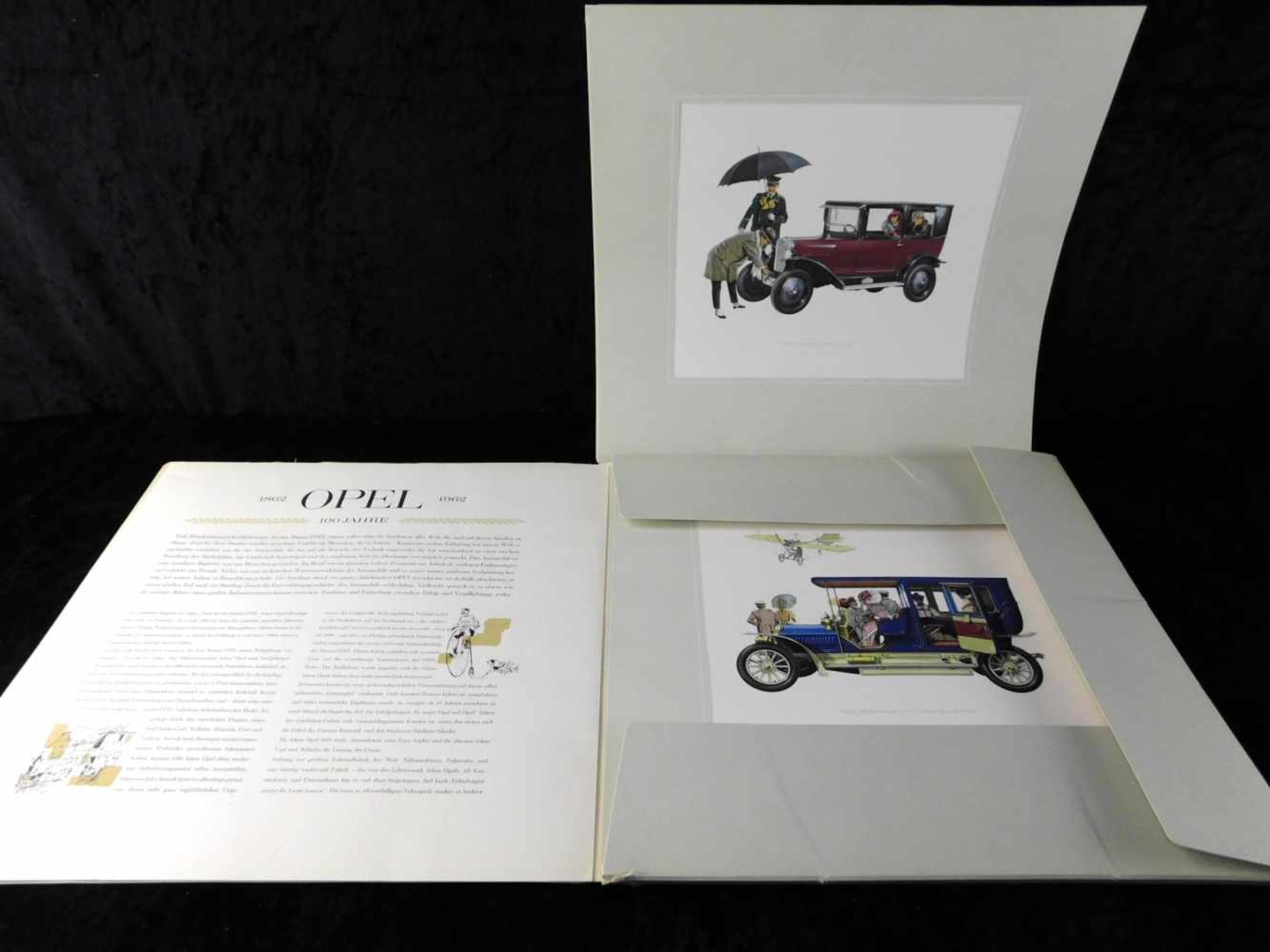 OPEL Jubiläumsmappe von 1962, 100 Jahre Opel mit 9 Abbildungen der Veteranen und Bericht über - Bild 2 aus 2