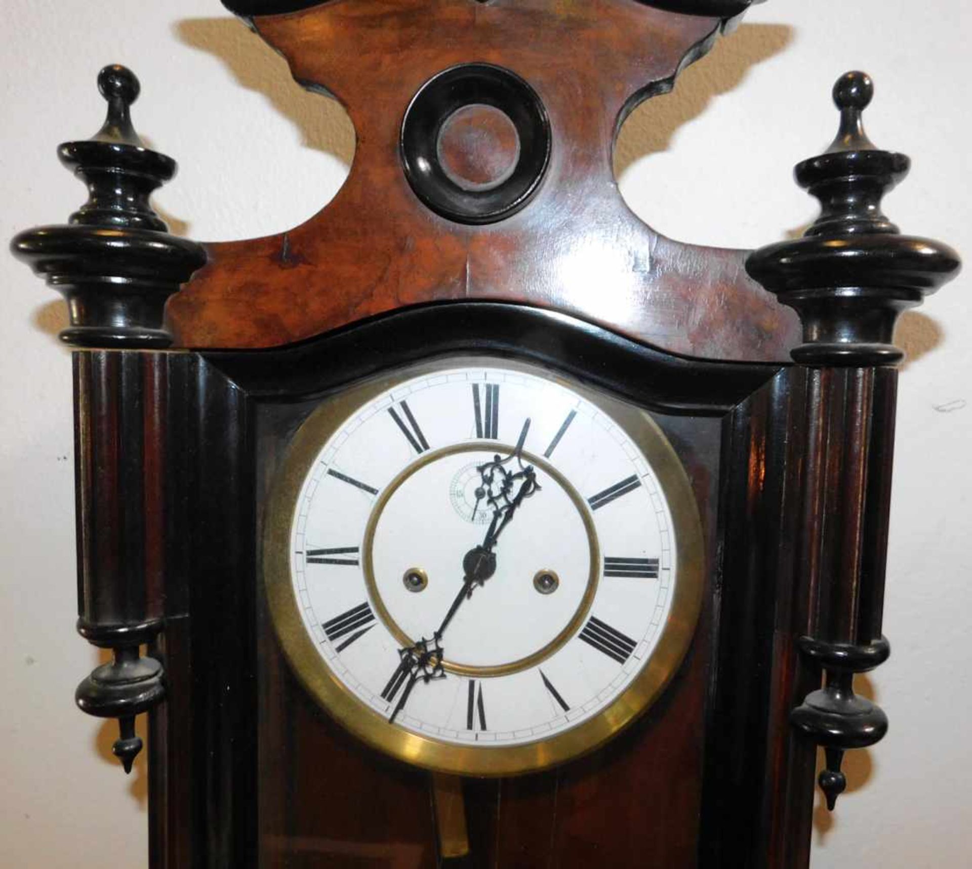 Wiener Regulator, Lenzkirch,Uhrwerk gepunzt u. nummeriert, Nussbaum, Spätbiedermeier um 1870,Front - Bild 5 aus 8