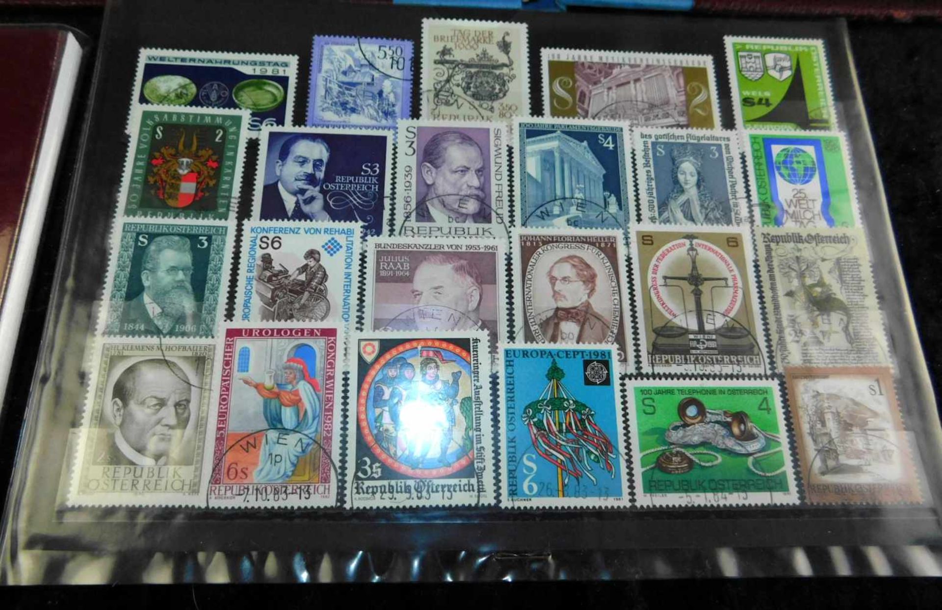 Konvolut Briefmarken, diverse Länderu. Themen, postfrisch u. gestempelt 1960er bis 80er Jahre, - Bild 2 aus 4