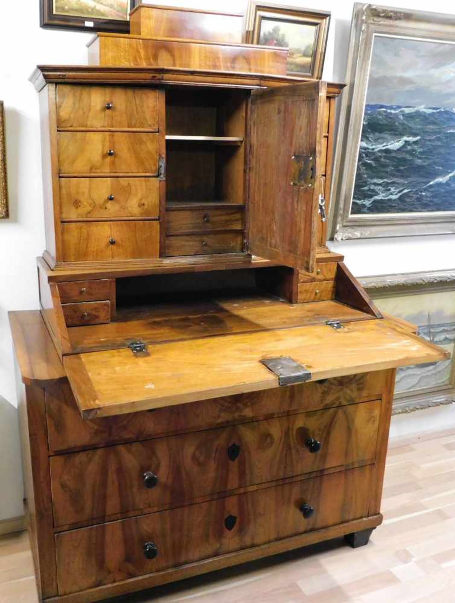 Biedermeier Aufsatzsekretär, Tabernakel um 1820, Nussbaum, - Bild 3 aus 8