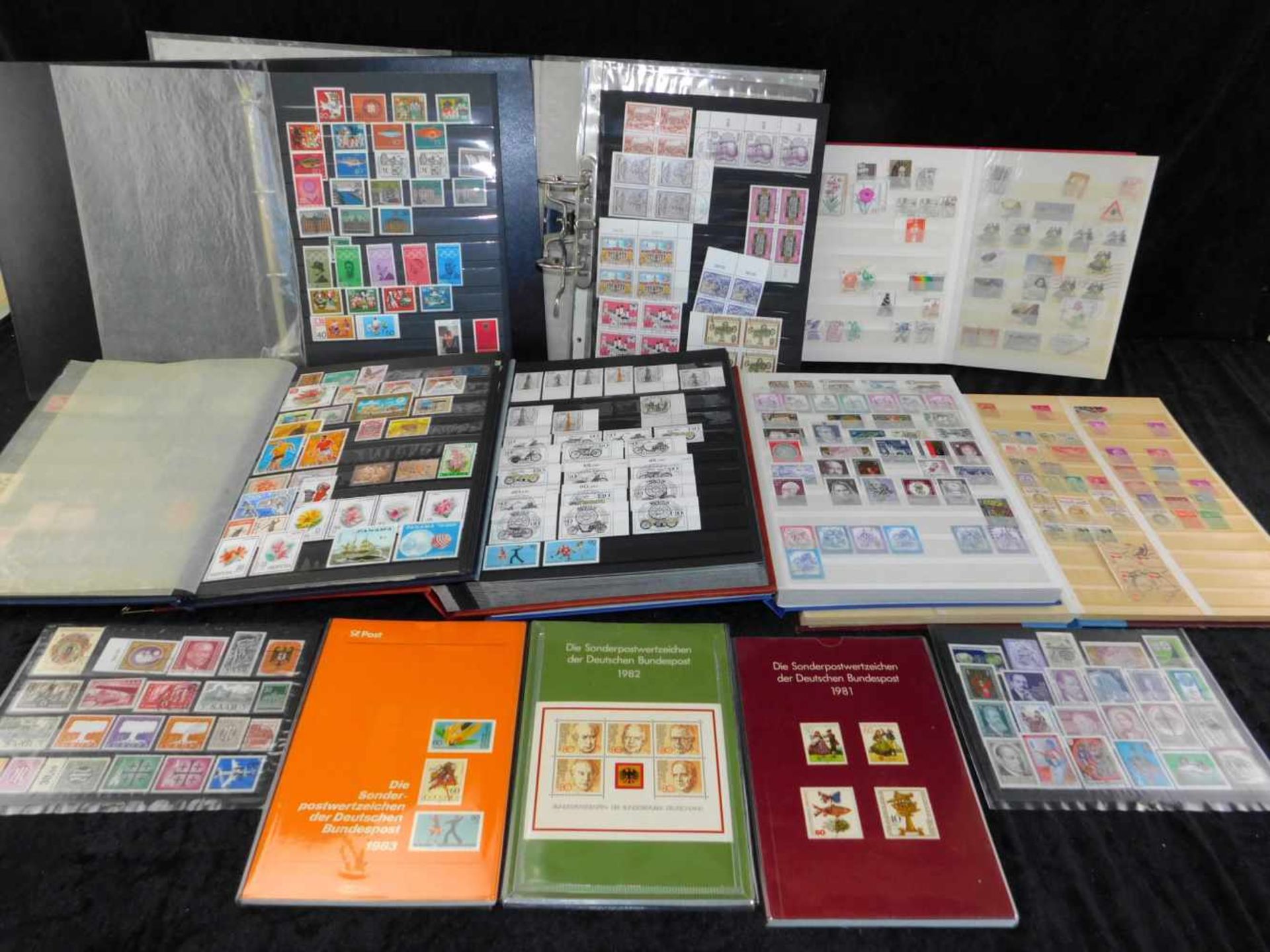 Konvolut Briefmarken, diverse Länderu. Themen, postfrisch u. gestempelt 1960er bis 80er Jahre,