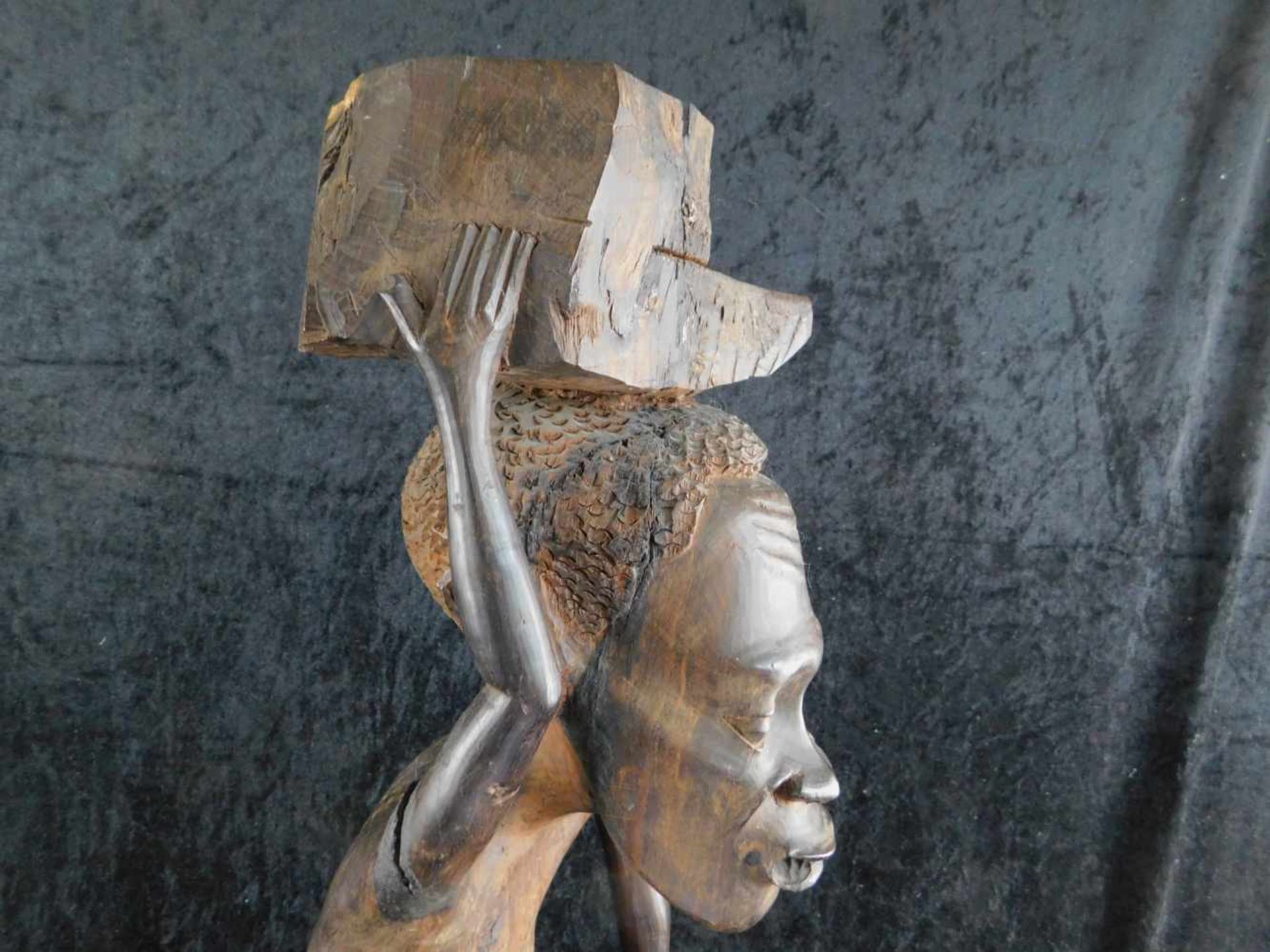 Skulptur, Holz massiv, Darstellung Afrikanische Familie, 1.H.20.Jhdt., - Bild 10 aus 10